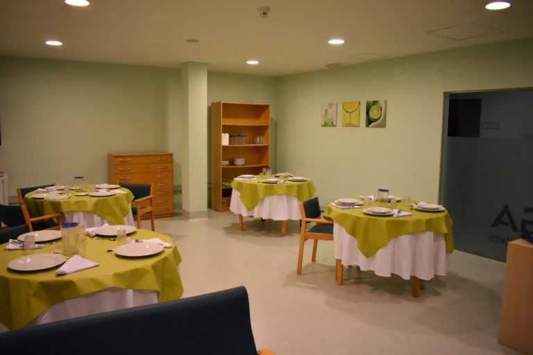 GREEN COMEDOR 768x512